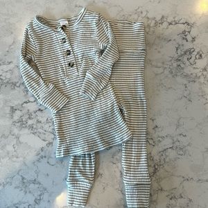 6-12 month Loulou & company set